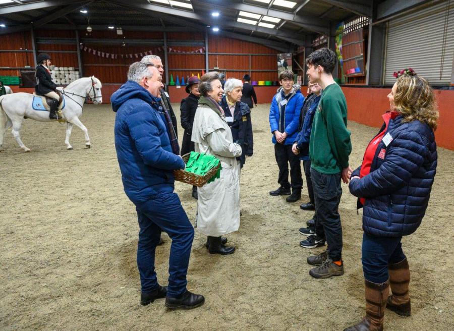 wormwood scrubs pony centre        
        <figure class=